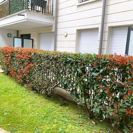 Apartment Le Capitole Puteaux